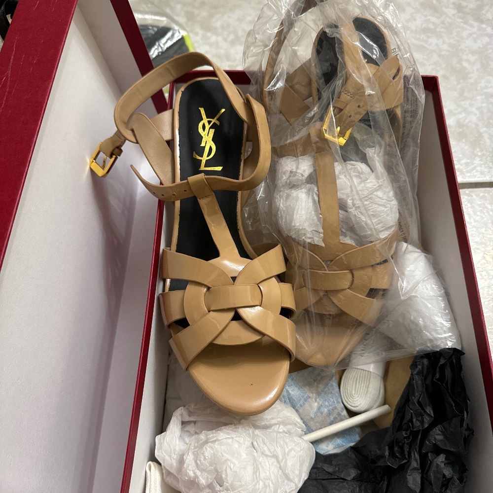 (y*L) Designer shoes